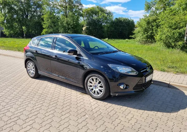 ford focus podlaskie Ford Focus cena 28900 przebieg: 124500, rok produkcji 2011 z Białystok